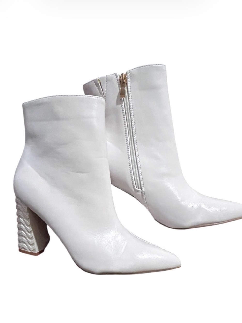 Berness White Pointed Toe Ankle Boots with Chevron Block Heel-Size 9-NWOT
